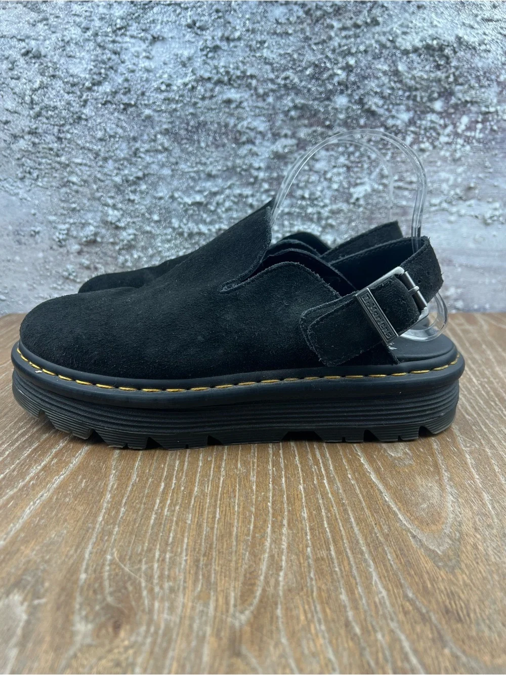 602 Dr. Martens ZEBZAG Mule Men’s Black Suede Clog Sandals 9